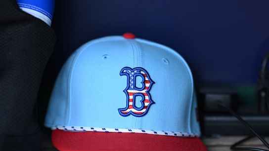 Red Sox's 'Dark Horse' for Opening Day Roster Might Surprise Fans (featured)